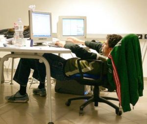 Poor ergonomics at work can lead to back pain